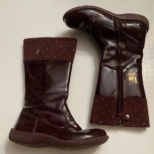Primigi kids Fall patent leather fancy boots maroon/ burgundy color.